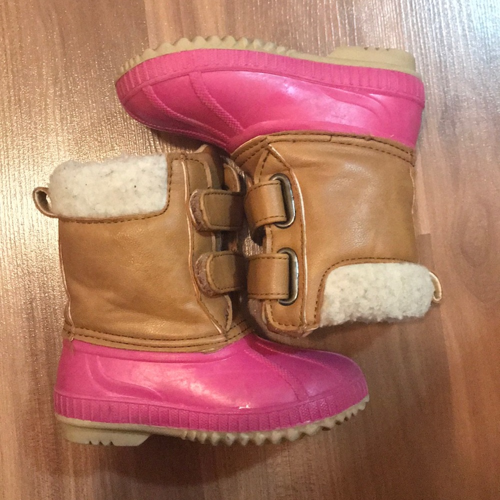 Girls Gap Snow duck boots